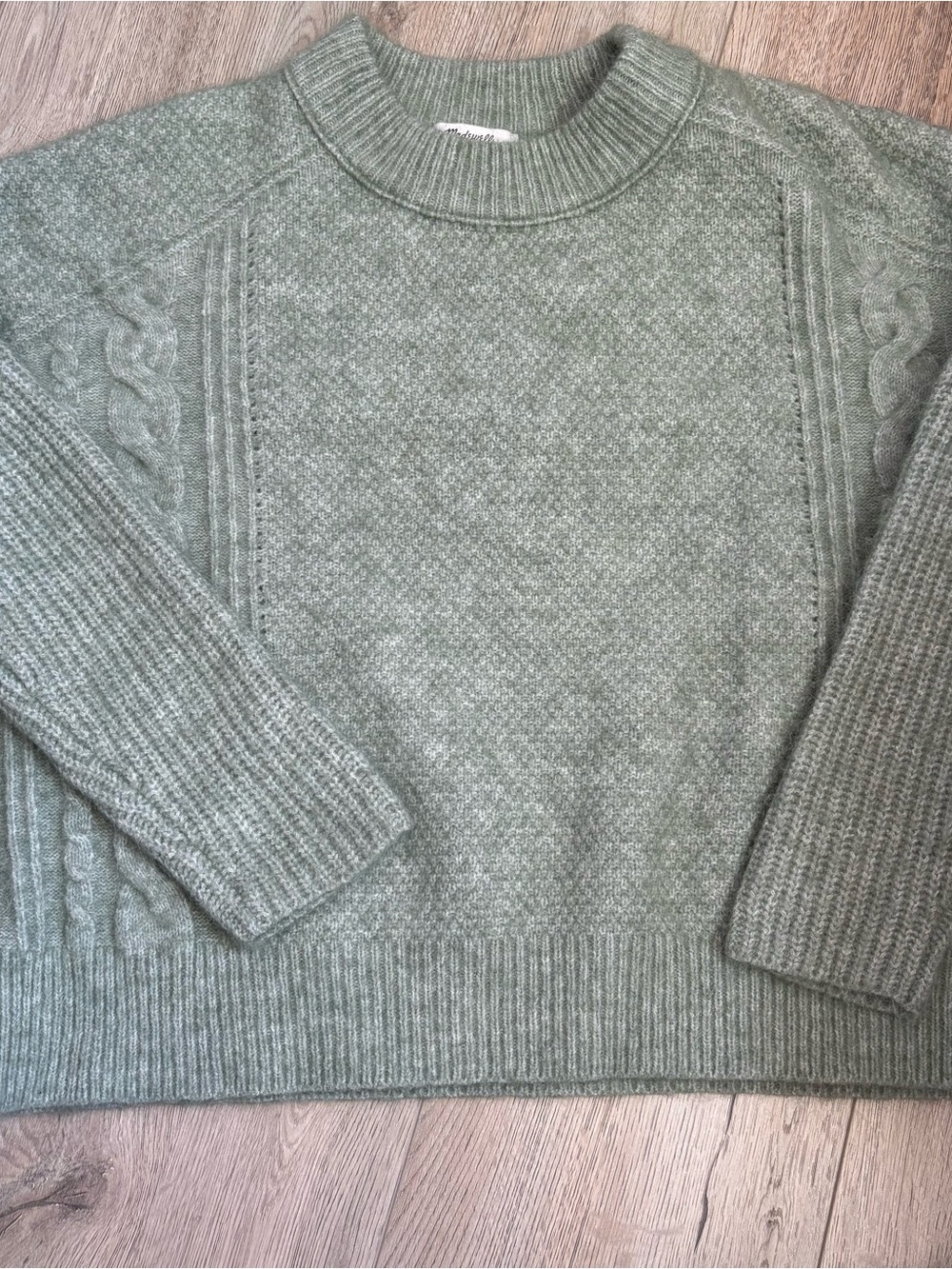 Bundle 3+ to get 15% off

Madewell Ribbed Crewneck Sweater